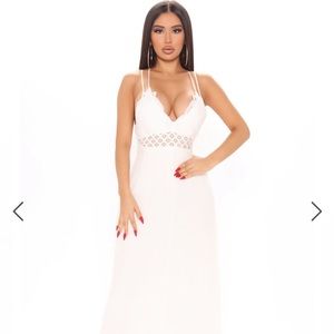 Scalloped detail maxi dress